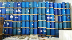 Fûts en plastique bleus à vendre, 55 gallons, qualité alimentaire, pour stockage d'eau, neufs ou d'occasion, disponibles en gros, livraison rapide en ligne. - Product Image 5
