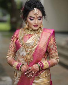 BEAU TRAVAIL RICHE PALLU & JACQUARD SUR TOUT LE SAREE EXCLUSIF JACQUARD BORDER Par Fashionharbour - Product Image 4
