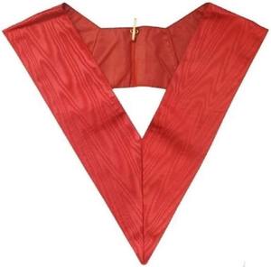 Colliers de cérémonie Masoniques sur mesure de couleur rouge avec badges brodés rembourrés en mousse et thème ange sculpté en métal plaqué - Product Image 1