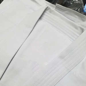 ชุดฝึกคาราเต้เครื่องแบบคาราเต้ทำแบบกำหนดเองพร้อมเข็มขัดระบายอากาศน้ำหนักเบาเครื่องแบบคาราเต้ยืดหยุ่น - Product Image 6