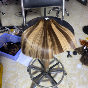 Top vente en gros Super Double dessiné os de cheveux bruts paquet droit vietnamien os de cheveux bruts soie droite 28 pouces faisceaux de cheveux humains - Product Image 1