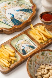 Elegante plato de madera para servir estilo Khaat, bandeja de aperitivo de madera Premium, diseño Khaat, plato de madera hecho a mano para aperitivos, mango - Product Image 2