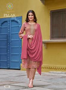 Último traje de diseñador Estilo moderno Estampado de lámina y parte inferior Kurti Pant & Dupatta Fancy Bordado Trabajo Compras en línea India - Product Image 6