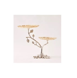 Conception personnalisée Support de serveur de gâteau en métal fini doré Fabricant de support de gâteau en métal décoratif fait à la main Nouvelle arrivée - Product Image 1