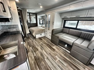 Nouveau véhicule de camping-caravane E-n-t-e-g-r-a Coach O-dyssey 24B 2026 prêt à la vente - Product Image 5
