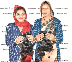 Lot de mèches ondulées 100 % naturelles, vierges, non traitées, couleur noire, prix abordable, fournisseur de tissage non traité, cheveux humains Remy vietnamiens - Product Image 1