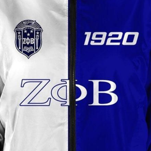 Chaqueta de Satén Zeta Phi Beta para Mujer, Prenda Griega Premium de 1920, Azul y Blanco, Bordado con el Escudo de la Hermandad, Diseño Universitario - Product Image 2