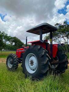 Tracteur agricole Massey Ferguson 275 rouge 4x4 à transmission par engrenages, haute productivité, prix de gros de haute qualité - Product Image 2
