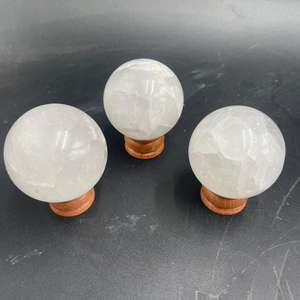 Esfera de Cristal de Cuarzo Transparente Natural de Primera Calidad, Bola de Piedra Preciosa Pulida, Piedra Curativa, Diámetro 5 cm - Product Image 3