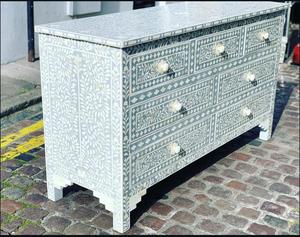 Commode à quatre tiroirs personnalisée et faite à la main en bois d'incrustation d'os floral gris pour les armoires de salon de la maison, de l'hôtel ou de l'école - Product Image 5