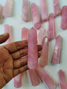 Obelisco de punto de cuarzo rosa natural, piedra preciosa curativa de Reiki tallada para meditación, recuerdos de Feng Shui, tarifa de venta completa, estilo mascota - Product Image 2