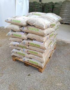Pour les granulés de bois EN Plus en forme de briquette - Product Image 2