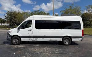 W1Z4EGHY6MT080583 2021 Camioneta de Carga Tamaño Completo RWD 2.0L Turbo Diésel 188hp Bajo Kilometraje - Product Image 4