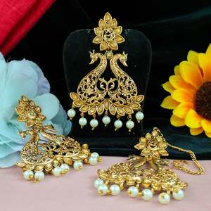 Pendientes colgantes de estilo Pavo Real Kundan dorado, conjunto Maang Tikka, celebración de la tradición, toque real con motivo artístico de pavo real - Product Image 2