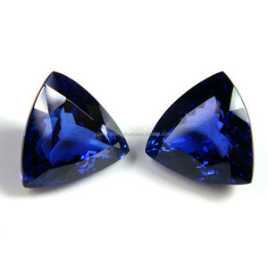 Forma triangular de tanzanita azul oscuro, corte facetado, tamaño calibrado, joyería de tanzanita azul oscuro de alta calidad, fabricación de piedras preciosas sueltas - Product Image 6