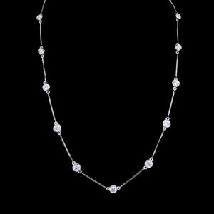 Bracelet de tennis élégant en diamant cultivé en laboratoire pour femme avec diamants VVS CVD HPHT dans un design de lunette avec finition en or blanc - Product Image 4