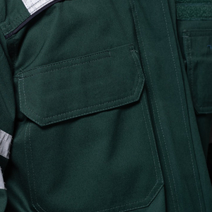 ชุดป้องกันเสื้อผ้าสำหรับทำงานแบบใช้แล้วทิ้งชุดวัสดุ PP กันไฟราคาถูก - Product Image 6