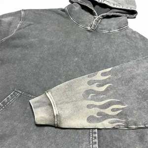 Sudadera con Capucha de Mezclilla Extra Grande para Hombre con Estampado de Llamas en las Mangas, Corte Regular, Informal, para Otoño, Transpirable, de Algodón - Product Image 4