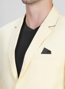 เสื้อโค้ทและเบลเซอร์ผู้ชายคุณภาพสูง ผิวเรียบเนียน ดีไซน์ปกคลาสสิก สำหรับสไตล์ทันสมัย มีจำหน่ายในราคาโรงงาน - Product Image 2