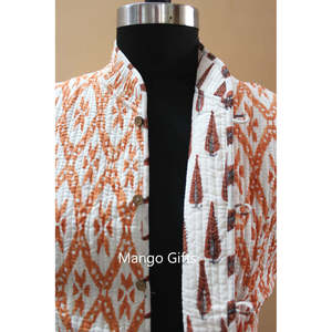Women's Lightweight Reversible Quilted Cotton <b>Jacket</b> Printed Fashion Wear for Autumn - Product Image 3