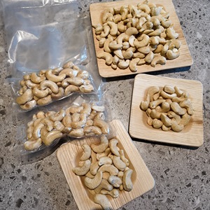 Núcleos de Anacardo Orgánicos USDA/EU de Camboya W320 Procesados Naturalmente para la Fabricación de Alimentos Premium y Distribución Mayorista - Product Image 3