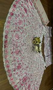 Lehenga Choli de Diseño en Seda Satinada y Seda Artística para Mujer, Ideal para Ocasiones Especiales, con Bordado y Lentejuelas de la Mejor Calidad - Product Image 4