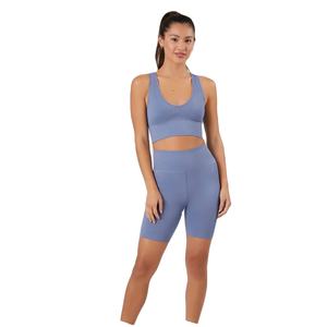 เสื้อชั้นในกีฬาสำหรับผู้หญิง OEM ระบายอากาศได้ดี ไร้ตะเข็บ มีฟองน้ำเสริม สำหรับออกกำลังกาย ฟิตเนส โยคะ ยิม รองรับระดับกลาง เหมาะสำหรับการฝึกซ้อม - Product Image 3