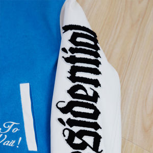 Veste universitaire personnalisée pour homme, bleu et blanc, veste de baseball, streetwear, patchwork, broderie, veste bomber avec doublure matelassée - Product Image 4