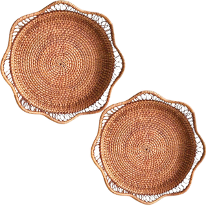 Plateau rond en rotin écologique de qualité supérieure, parfait pour servir de délicieux repas, fruits et collations à la maison ou au restaurant - Product Image 1