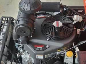 Tondeuse autoportée commerciale Kubota SZ19NC-36-2 à rayon de braquage zéro, 19 CV, à essence, modèle 2025, la plus vendue - Product Image 6