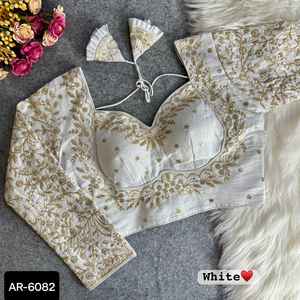 Les dernières femmes portent un chemisier à motifs fantaisie pour les mariages Saree Blouse avec plusieurs couleurs sont disponibles pour Saree et Lehenga - Product Image 3