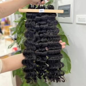 Lâche ONDULÉ NATUREL NOIR REMY 100% VIERGE CUTICULE ALIGNÉ LISSE SOYEUX TISSU DE CHEVEUX DE DONNEUR D'USINE EXTENSIONS DE CHEVEUX HUMAINS - Product Image 6