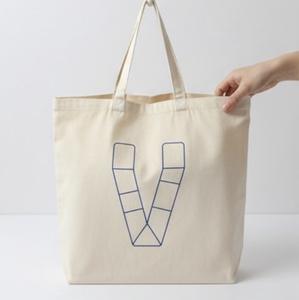 Vente chaude Sacs en tissu personnalisés avec logo pour femmes Nouvelle mode décontractée Sacs fourre-tout en toile MOQ faible Sac en toile pour le shopping Conception personnalisée imprimée - Product Image 2