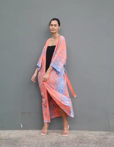 Venta caliente Estampado floral Tie Dye Patrón Maxi Longitud Estilo casual Kimono Robe Simple Hermoso vestido de noche para el verano Precio bajo - Product Image 6