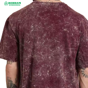 T-shirts surdimensionnés pour hommes en coton épais de haute qualité, imprimés numériquement sur mesure, délavés à l'acide, respirants, avec logo frontal, col rond, écologiques - Product Image 6