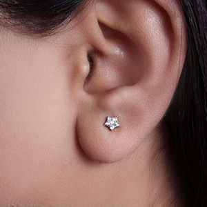 Boucles d'oreilles en forme d'étoile en diamant de la meilleure qualité, bijoux pour femmes et filles, à porter lors de mariages, de fêtes, de cérémonies, de mehendi - Product Image 3