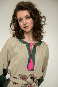 ชุดเดรสปักลายโบฮีเมียนชุดเดรสยาวคอตตอนปักด้วยมือคอวีลึกตกแต่งด้วยดีไซน์สไตล์โบฮีเมียนสไตล์ทัสเซิล - Product Image 3