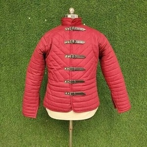 Manteau Gambeson médiéval d'hiver XL pour reconstitution historique Produit fini rembourré épais et confortable au design durable Vente en gros - Product Image 1