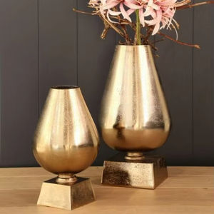 Florero decorativo de metal para decoración del hogar de lujo interiores modernos y decoración de boda elegante - Product Image 1