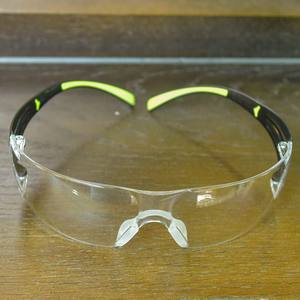3M Securefit SF401AF Gafas de seguridad con marco de TPE para ambientes con niebla/calor/humedad Protección UV y ajuste cómodo - Product Image 5