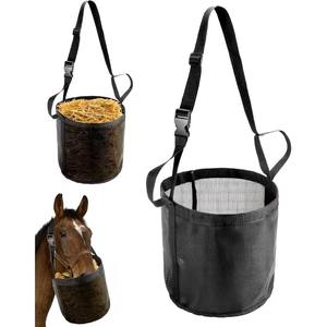 Sac à foin pour chevaux en nylon noir réglable VALNERO INTERNATIONAL, tailles S/M/L, distributeur de foin lent suspendu pratique pour bovins et chevaux - Product Image 3