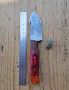 Ensemble de couteaux de chef en acier au carbone forgé à la main, quatre pièces, ambidextre, léger, multifonctionnel, manche en bois stabilisé rouge - Product Image 2