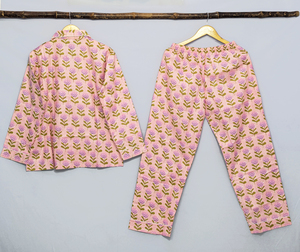 Pijama de Verano para Mujer de Alta Calidad, Informal, Floral, de Algodón Tejido |   Conjunto de Top y Pijama |   Ropa de Dormir Cómoda de Calidad de Exportación - Product Image 4