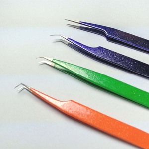 Sevetlana Industry Pince à épiler en acier inoxydable avec couleurs scintillantes et formes différentes - Product Image 1