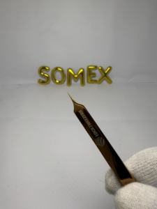 Pinzas para pestañas Logotipo personalizado Punta puntiaguda de acero inoxidable japonés Pinzas para pestañas de alta calidad - Product Image 6