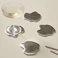 Ensemble de sous-verres en métal multifonctionnels, écologiques, modernes, gravés sur mesure, lavables, durables, avec logo personnalisé pour entreprise