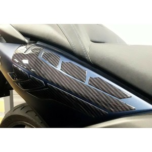 Kit Adesivi in Gel 3D per Protezioni Laterali Posteriori Yamaha TMAX 530 Compatibile con Modelli 2017 - Product Image 3