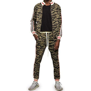 Ensemble de survêtement décontracté pour homme, veste zippée confortable avec pantalon de survêtement pour les journées de détente, les activités sportives et les séances d'entraînement en plein air - Product Image 2