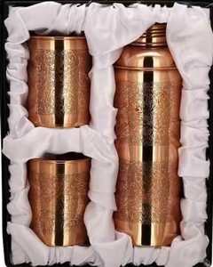 Botella de cobre antigua para amantes vintage de Crescent Crafts - Product Image 2