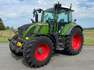 รถแทรกเตอร์ฟาร์ม140hp 4X4 724 Vario Fendt ใช้งานง่าย4WD 120hp เครื่องจักรและอุปกรณ์ในฟาร์ม - Product Image 5